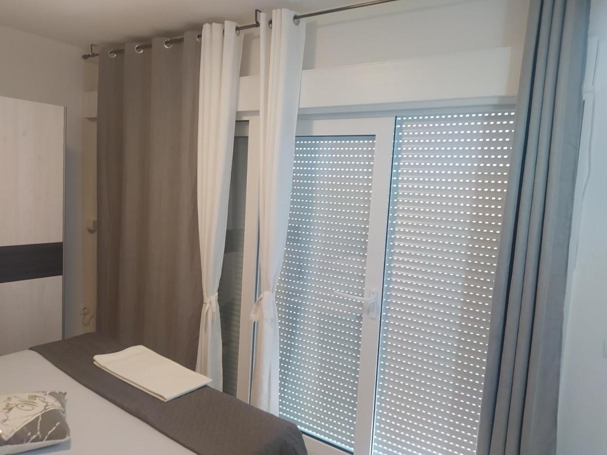 Apartmani Trubi 3 Vodice Exterior photo